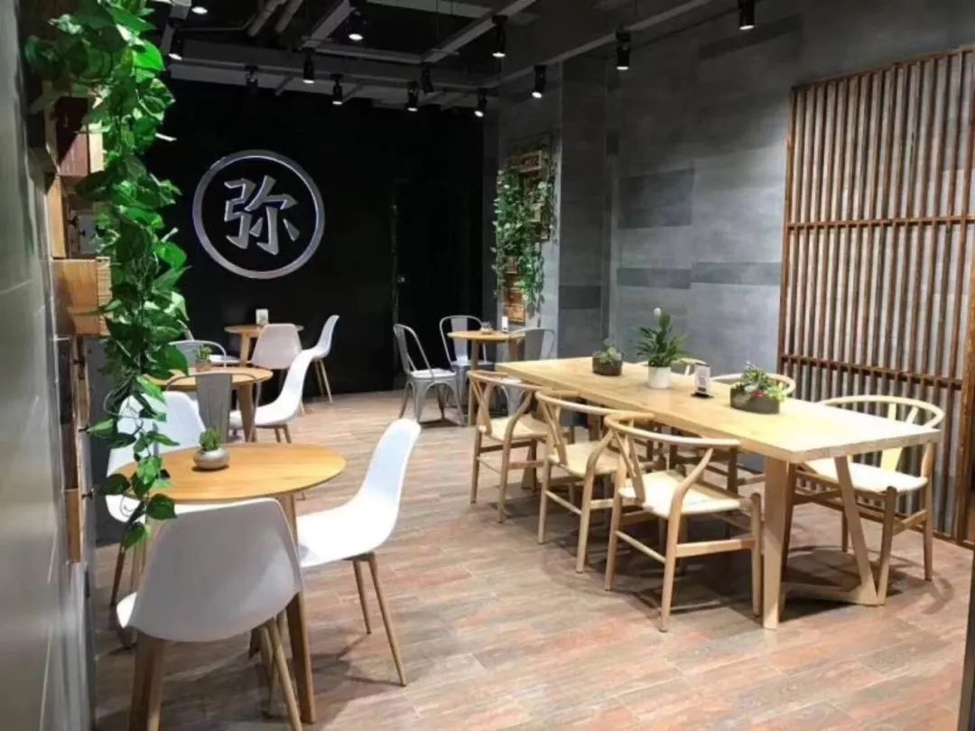 年轻改变方式生活人怎么形容_年轻改变自己的句子_如何改变年轻人生活方式