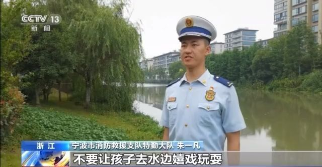 在水里游泳小技巧有哪些_水里怎么游泳_游泳如何在水里浮起来