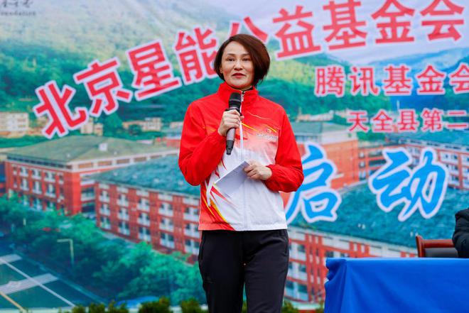 游泳运动员中国冠军_游泳冠军华裔_游泳冠军加入中国籍没