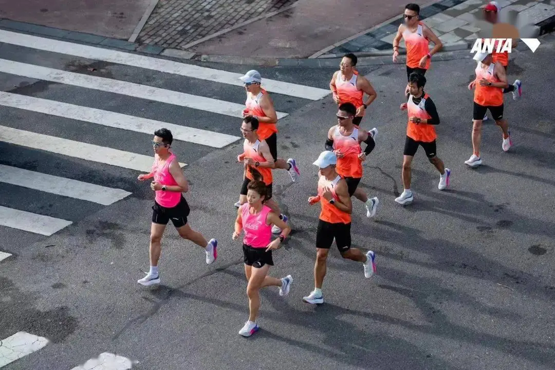 骚气运动鞋_nike骚粉鞋_骚粉鞋运动