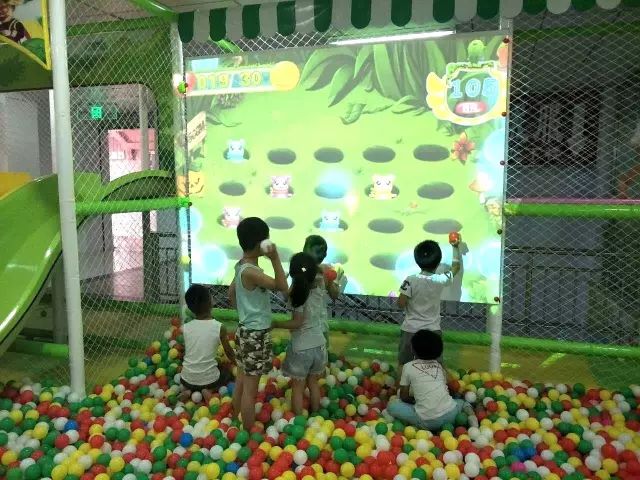 暑假趣事幼儿绘画图片_儿童暑假生活趣事_暑期生活趣事