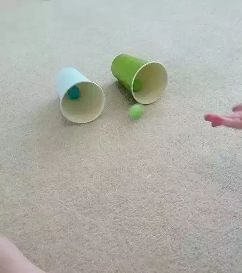 足球踢球游戏规则_说一说踢足球的游戏规则_关于踢足球的游戏规则