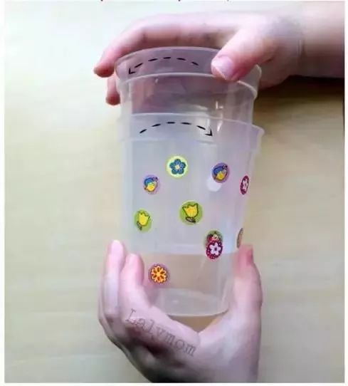 说一说踢足球的游戏规则_关于踢足球的游戏规则_足球踢球游戏规则