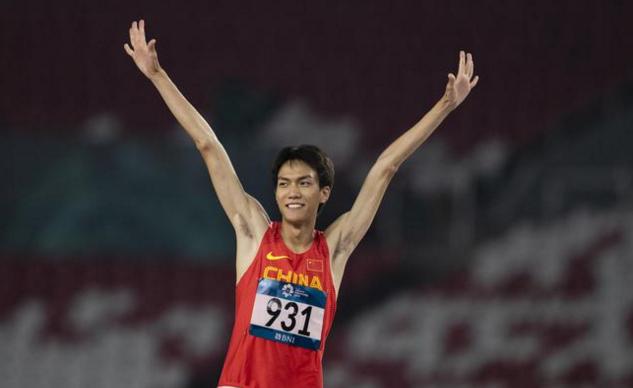 东京游泳奥运跳高冠军会夺冠吗_东京奥运会游泳抢跳_东京奥运会游泳跳高冠军