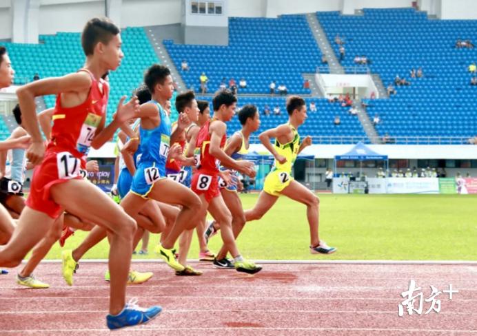篮球全国联赛冠军_四省八市篮球冠军排名_篮球冠军最多的是谁